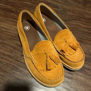 Ariat cruisers brand new only used Once